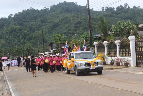 กิจกรรมแห่เทียนพรรษา 2560